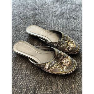 Amanda Embellished Beaded Slip-On Katmandu Slippers size 9
